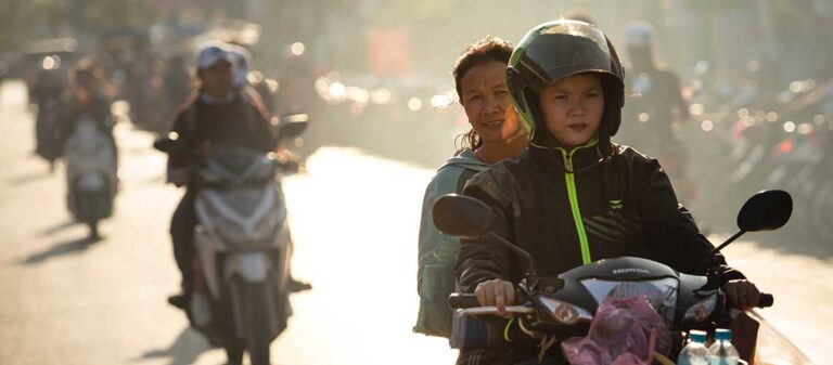 personer på motorcyklar